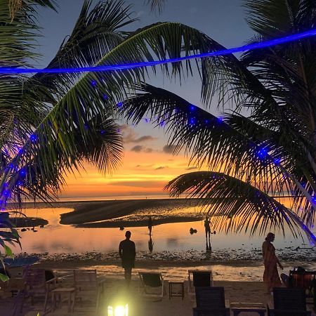 Free Concept Beach Resort Сритану Екстериор снимка